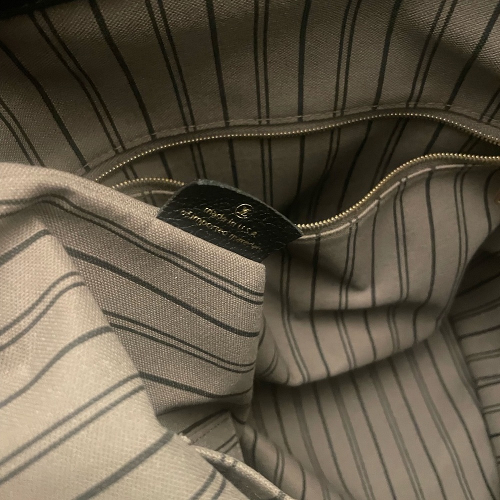 Louis Vuitton Black Monogram bagatelle hobo bag - Picture 15 of 15